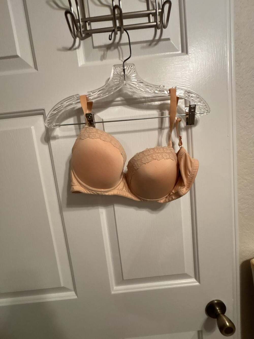 Jezebel Women's Underwire Contour Lace-Trim Bra, Beige, Size 38C